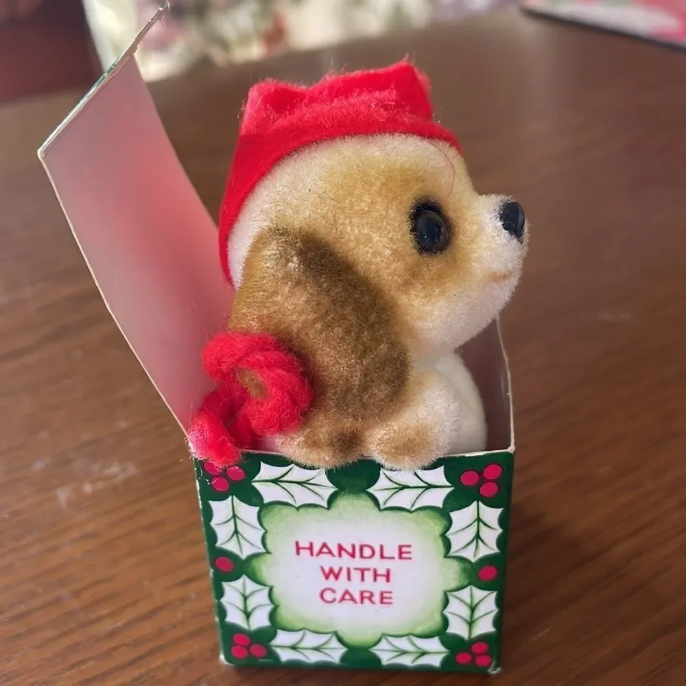 Vtg Josef Original puppy in Santa‎ hat coming out of Christmas box